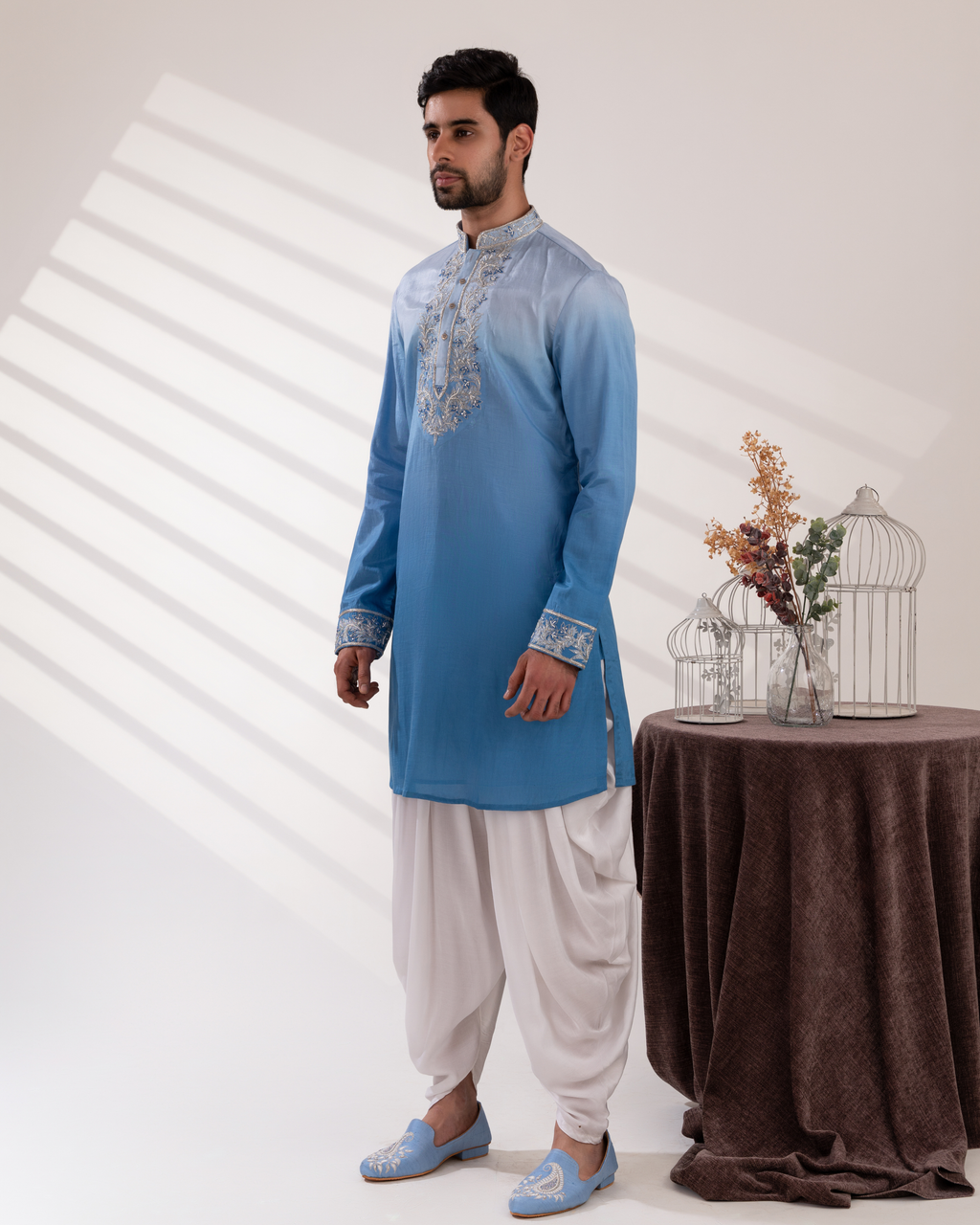 Side profile highlighting the kurta length and subtle gradient.